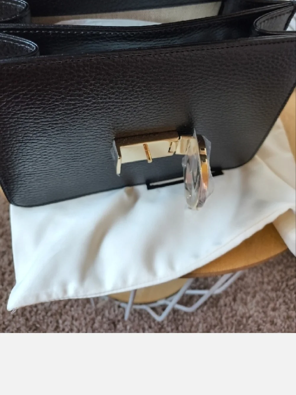 Gucci Black Pebbled Leather Shoulder Bag with Gold Chain
